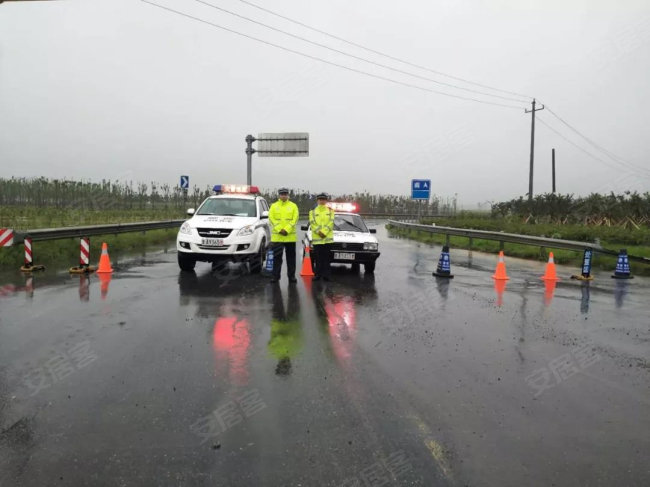 最新暴雨实时更新，暴雨最新动态报告