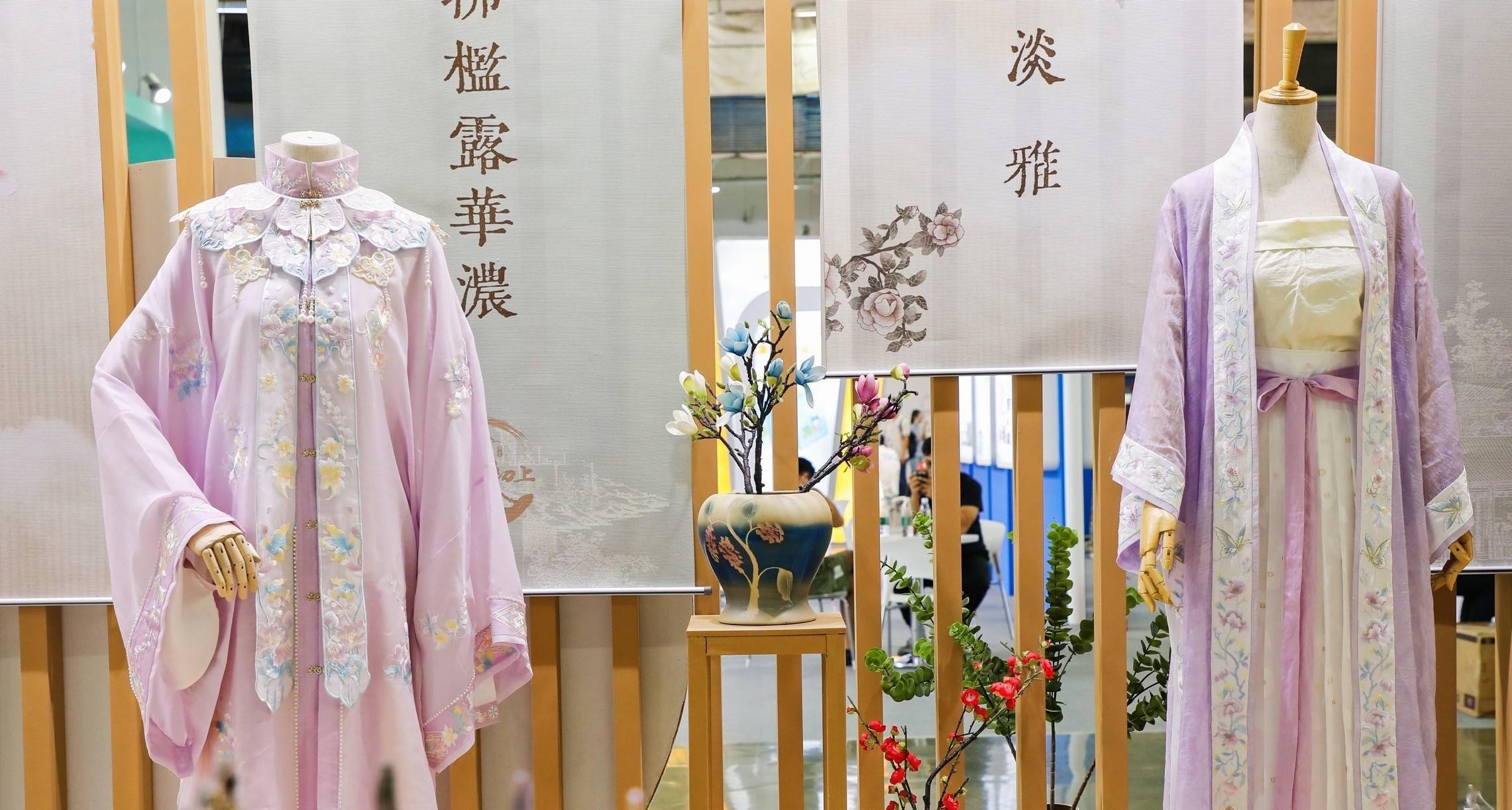 袍子粉价格揭秘，历史背景、重要事件与地位探究
