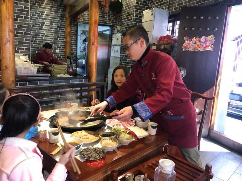 中华孝道园最新动态，传递温情与友情的纽带，爱的日常闪耀园区